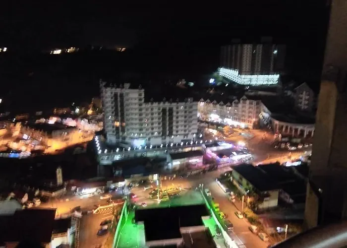Muslim Homstay@Crown Imperial Court